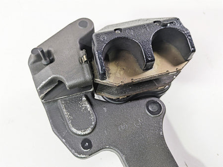 2020 Harley Softail FXST Standard Rear Brake Caliper & Bracket 41300192 {{ shop.shopifyCountryName }} - Mototech271