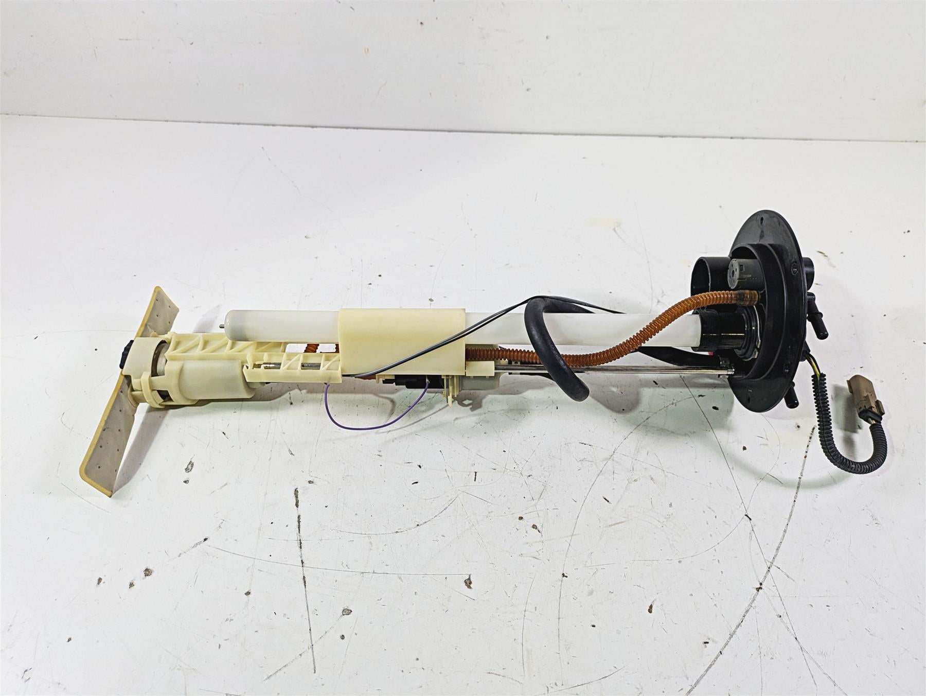 2012 Harley VRSCF Muscle V Rod Fuel Gas Petrol Pump - Tested 75310-07 75123-09 {{ shop.shopifyCountryName }} - Mototech271