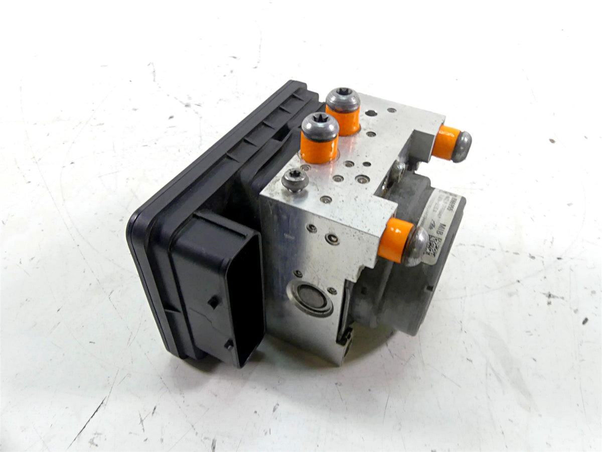 2018 BMW S1000RR K46 Abs Brake Pump Module 34518561705 34518566956 34519444398 {{ shop.shopifyCountryName }} - Mototech271