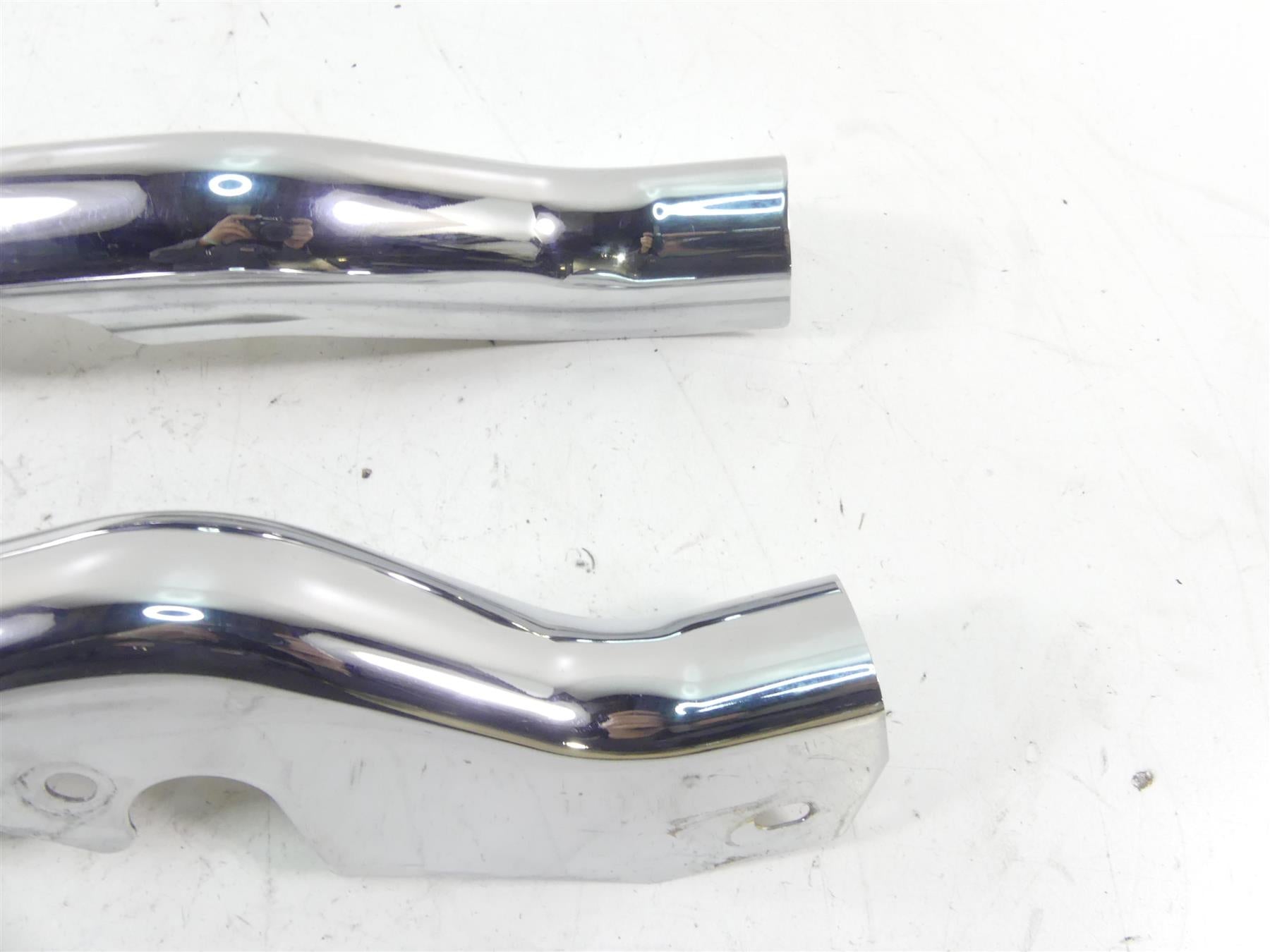 2005 Harley Touring CVO FLHTCSE Electra Glide Rear Frame Chrome Struts 47502-97 {{ shop.shopifyCountryName }} - Mototech271