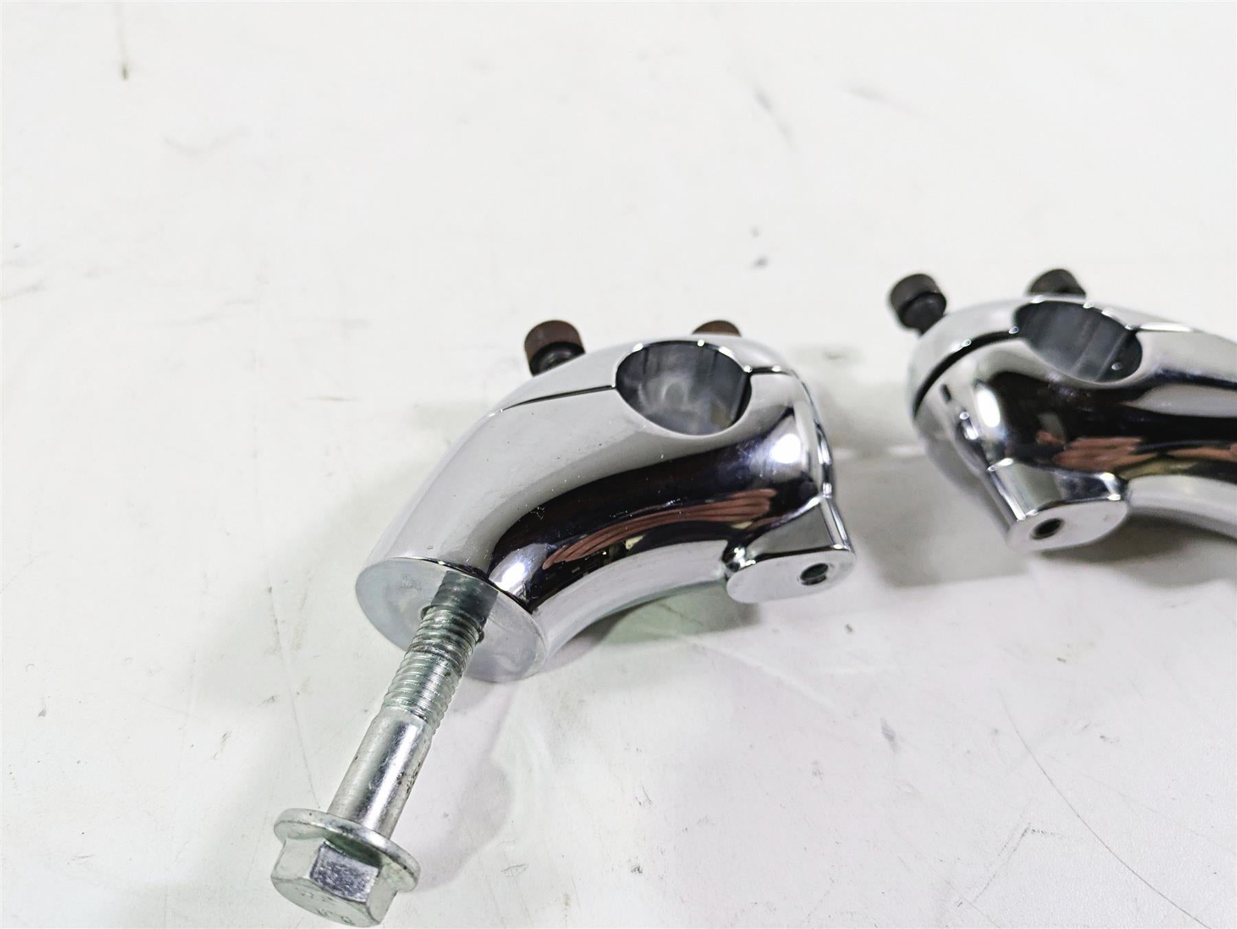 2006 Harley VRSCR Street V-Rod Handlebar Riser Mount Set 55945-06 55995-06 {{ shop.shopifyCountryName }} - Mototech271