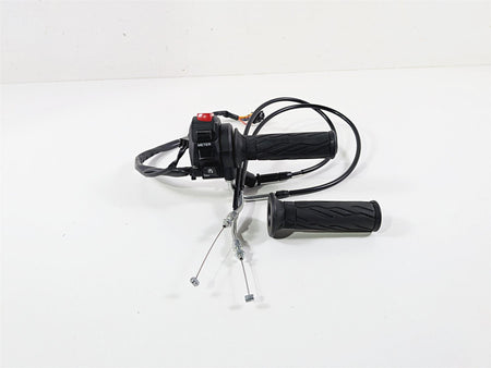 2024 Suzuki GSXR600 Right Hand Control Switch Throttle 37200-47H30 {{ shop.shopifyCountryName }} - Mototech271