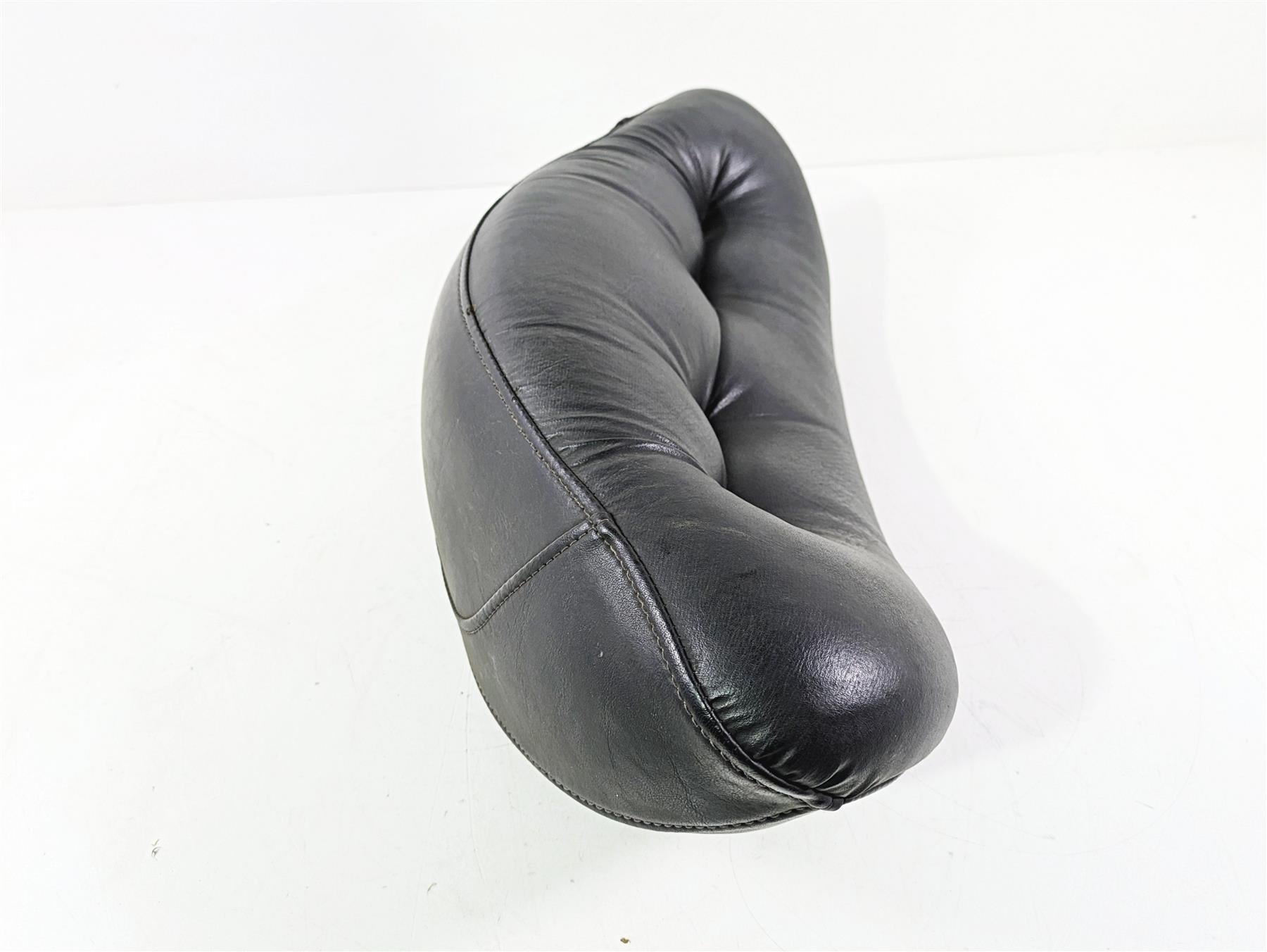 2008 Yamaha XVZ1300 Royal Star Trunk Backrest Pad Pillow Cushion 4XY-2840F-20-00 {{ shop.shopifyCountryName }} - Mototech271