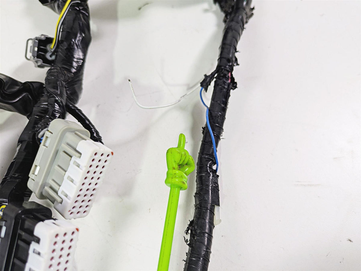 2025 Honda CBR600RR Main Wiring Harness Loom - For Parts 32100-MJC-L10 {{ shop.shopifyCountryName }} - Mototech271