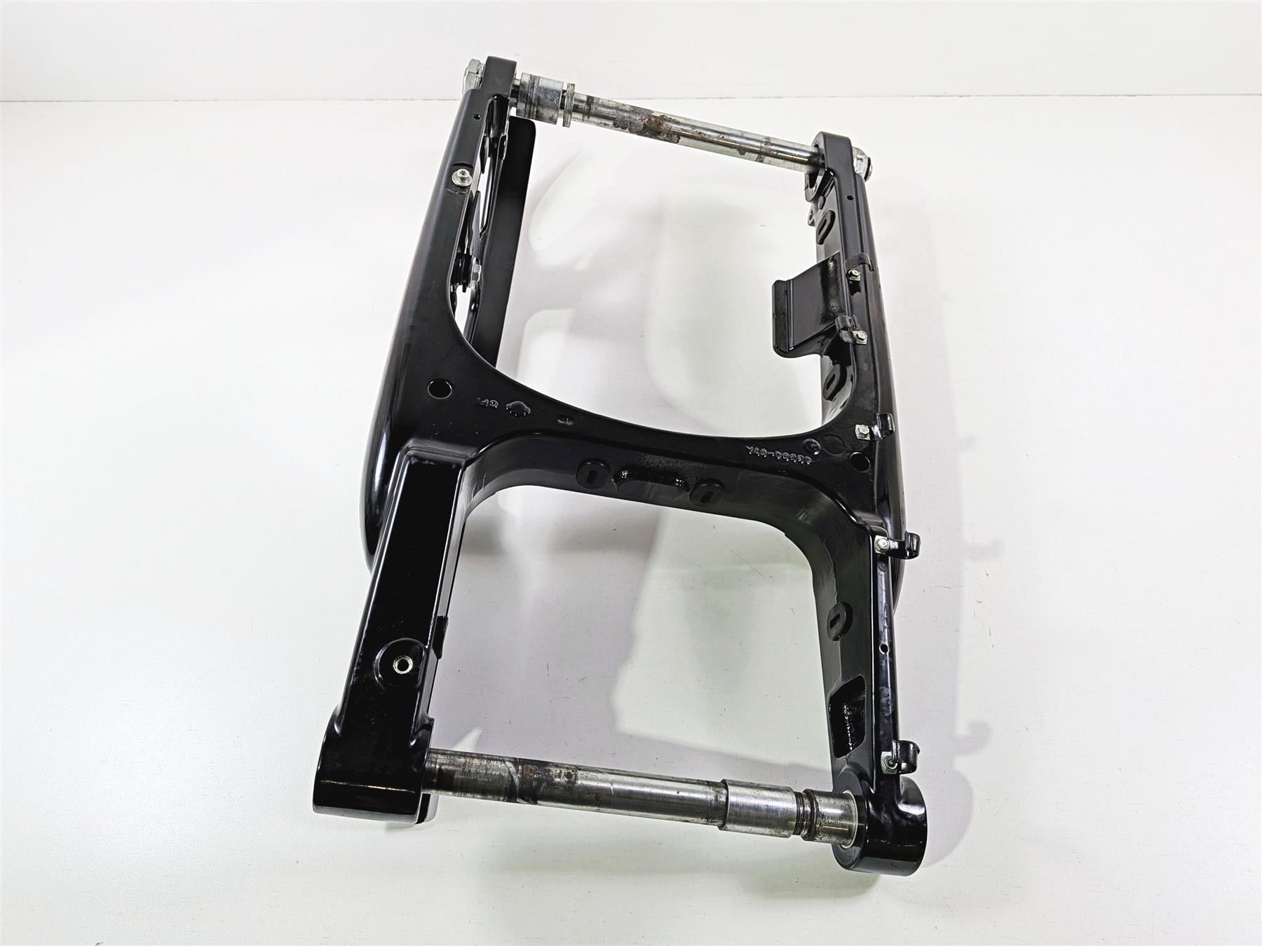 2011 Harley VRSCDX Night Rod Swingarm Swin Arm & Guard 48612-07A {{ shop.shopifyCountryName }} - Mototech271