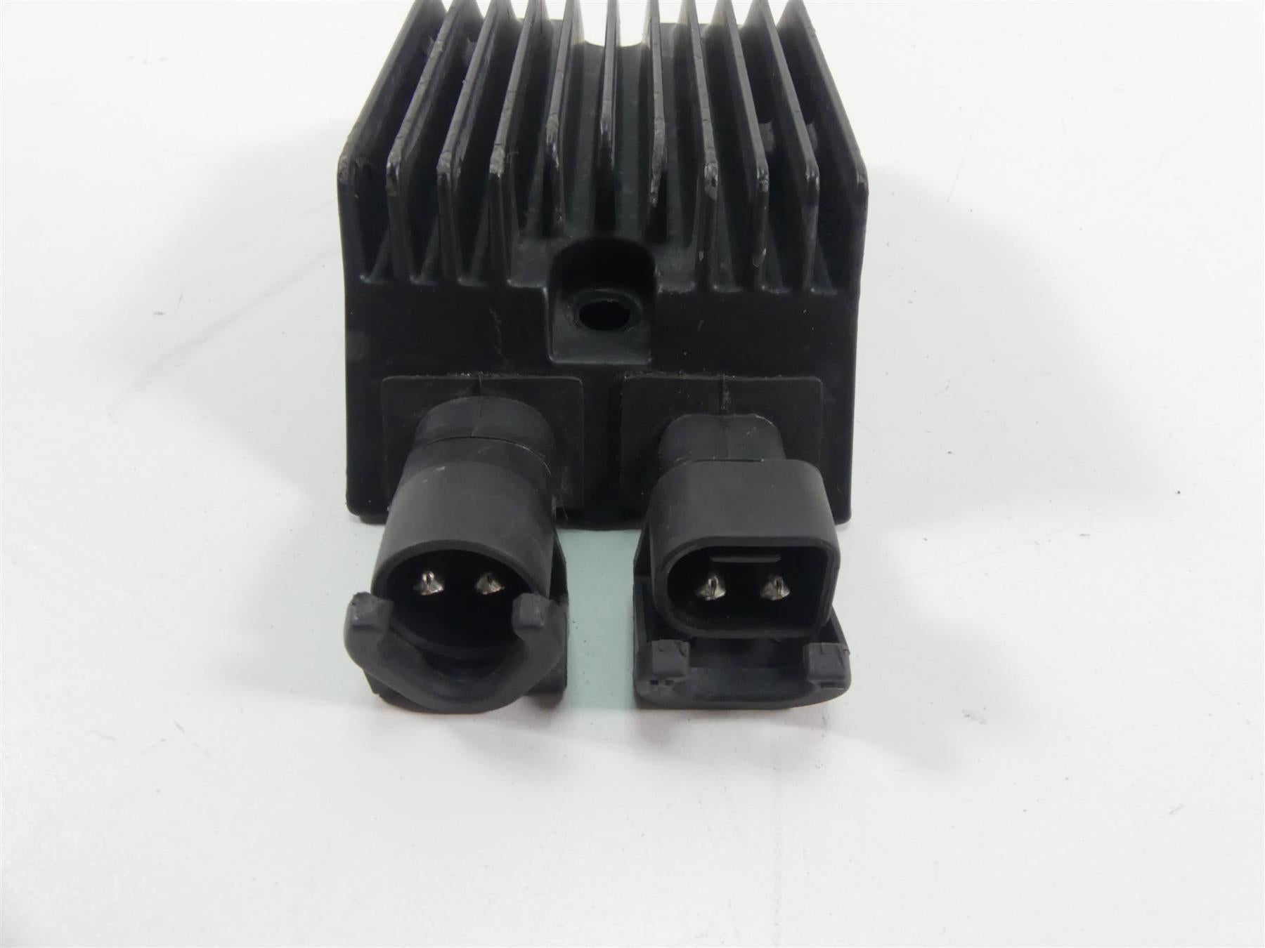 2018 Harley Sportster XL1200 Custom Rectifier Voltage Regulator 74700012 {{ shop.shopifyCountryName }} - Mototech271