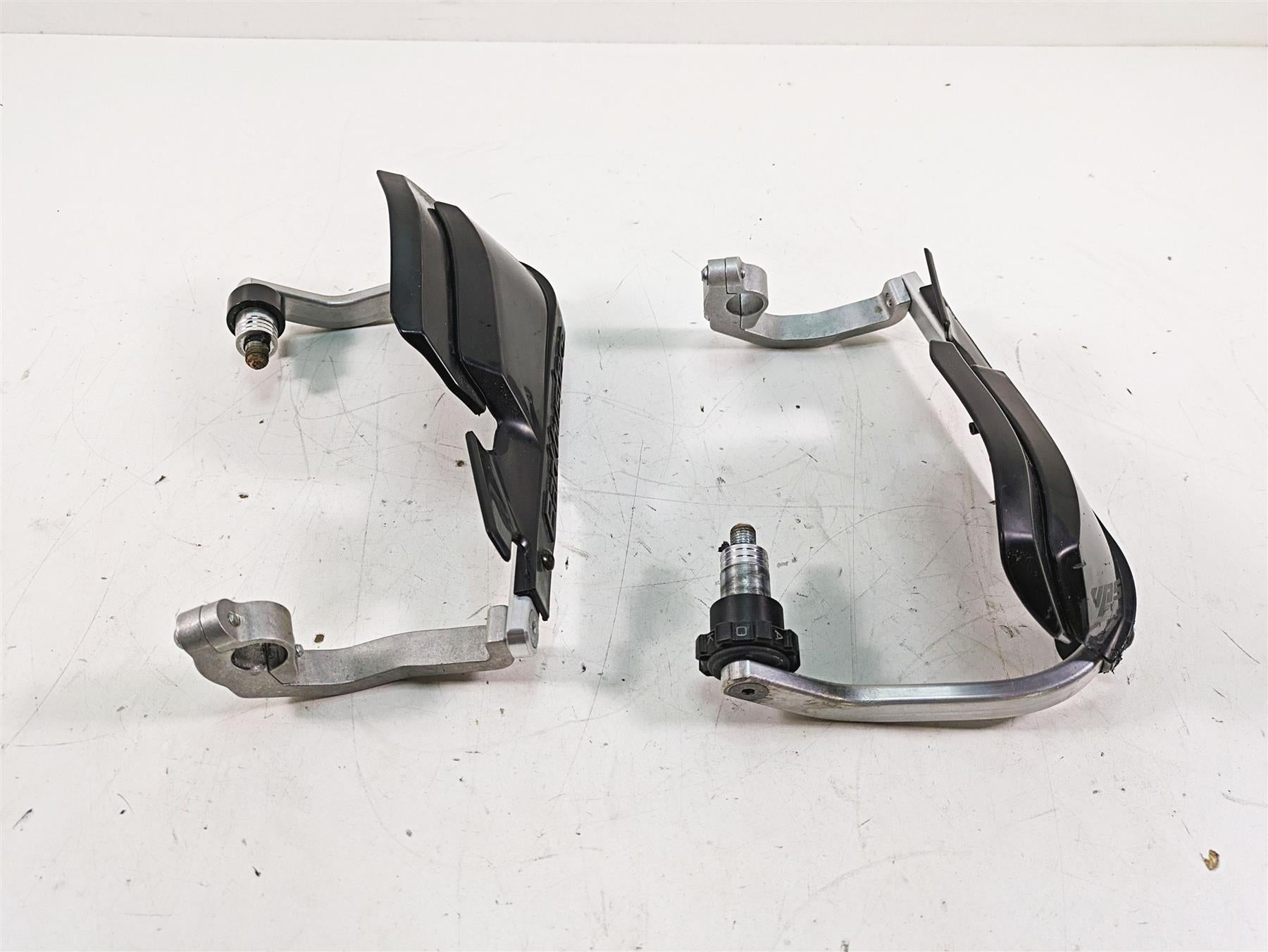 2007 BMW R1200GS K255 Adv Barkbusters Hand Guards + Kaoko Cruise Control BHG32 {{ shop.shopifyCountryName }} - Mototech271