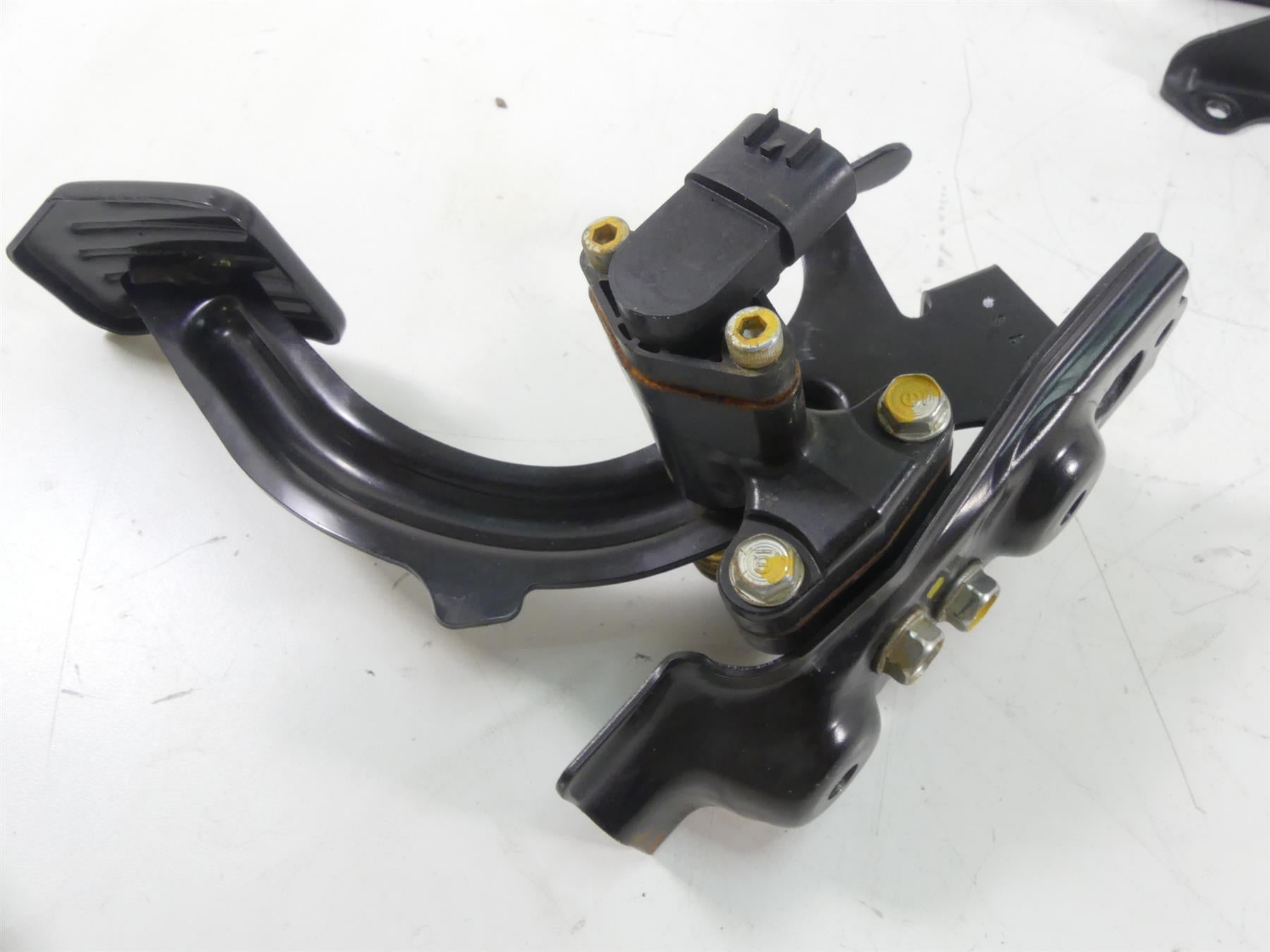 2019 Honda Talon SXS1000 S2R Foot Accelerate & Brake Pedals 17810-HL6-A00 {{ shop.shopifyCountryName }} - Mototech271