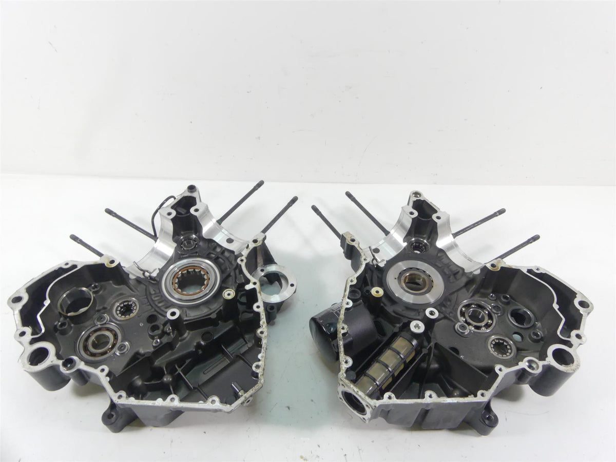 2015 Ducati Monster 1200 S Engine Crankcase Crank Case Set 69927481A {{ shop.shopifyCountryName }} - Mototech271