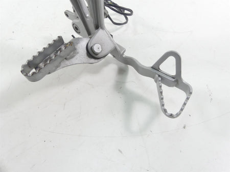 2001 BMW R1150 GS R21 Right Front Rider Footpeg & Brake Pedal Set 46712335598 {{ shop.shopifyCountryName }} - Mototech271