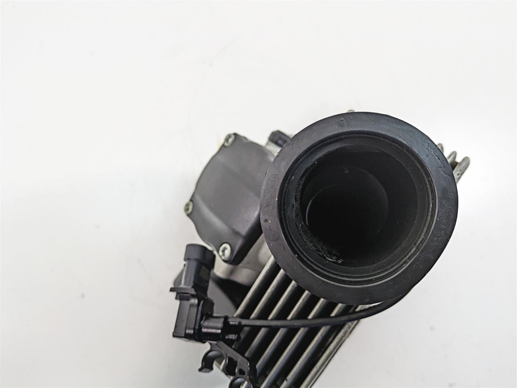 2011 Ducati Hypermotard 1100 Evo SP Rear Vertical Cylinder Head 30122761AA {{ shop.shopifyCountryName }} - Mototech271