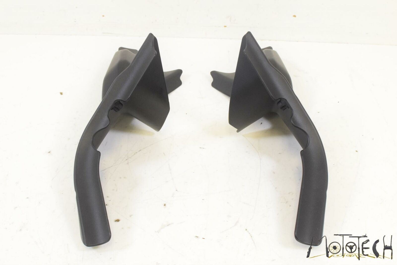2007 Ducati 1098 S Air Intake Ram Duct Cover SET L&R 46012531A {{ shop.shopifyCountryName }} - Mototech271