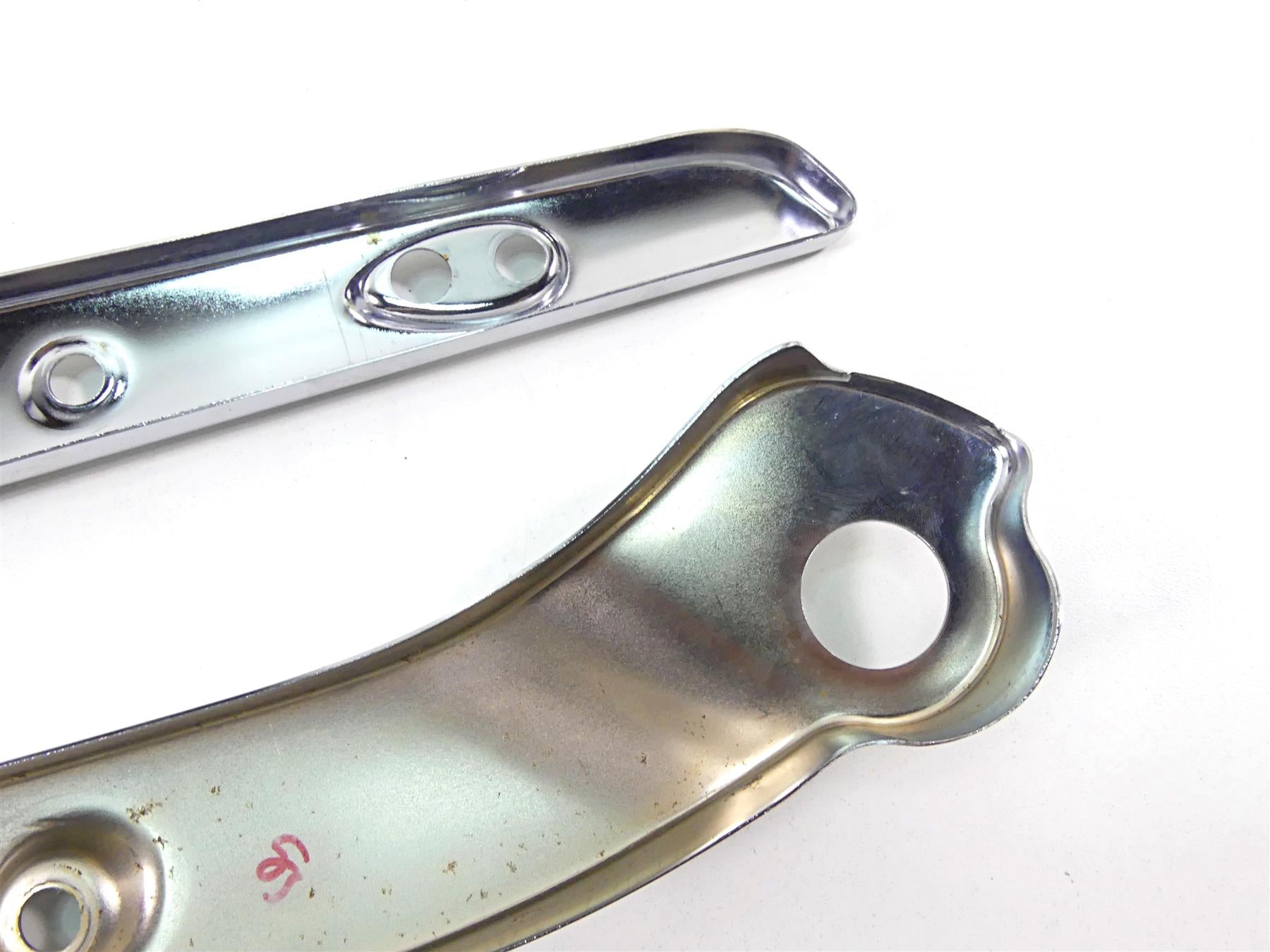 2010 Harley FXDF Dyna Fat Bob Rear Fender Struts Braces 59410-08 59281-08 {{ shop.shopifyCountryName }} - Mototech271