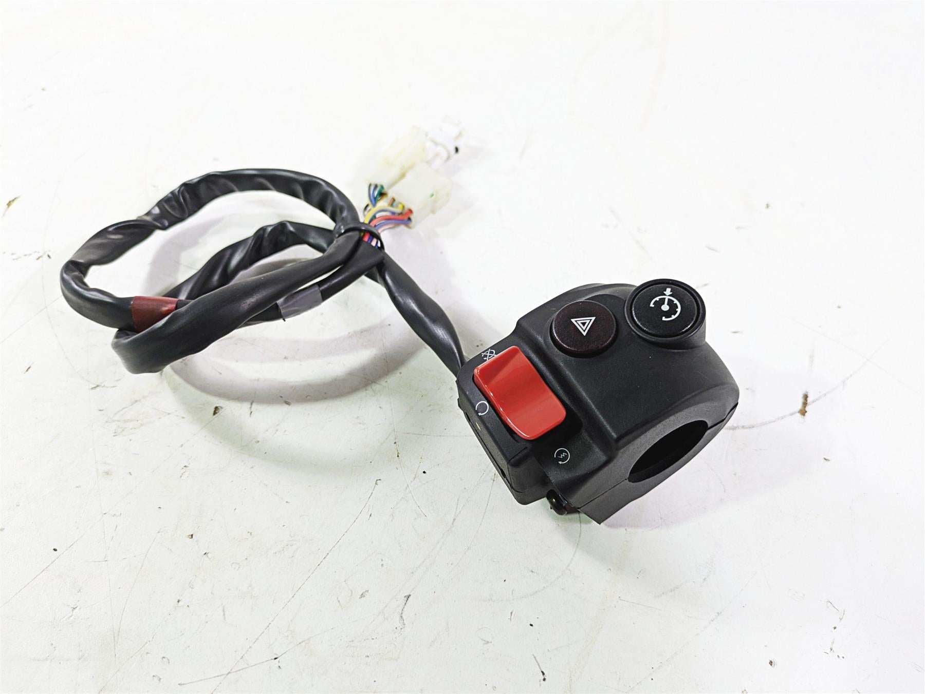 2014 Moto Guzzi California 1400 Touring Right Hand Control Switch B063030 {{ shop.shopifyCountryName }} - Mototech271