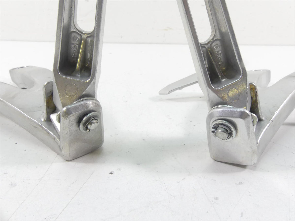 2021 Honda CBR600RR Rear Passenger Pillion Footpeg Foot Peg Set 50750-MFJ-D00 {{ shop.shopifyCountryName }} - Mototech271
