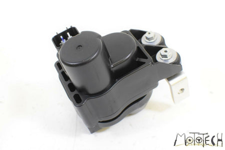2016 Yamaha R1 YZFR1 S Exhaust Valve Actuator Servo Motor 2CR-85820-00-00 {{ shop.shopifyCountryName }} - Mototech271