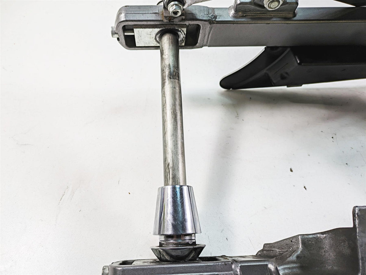 2009 Harley Dyna FXDFSE CVO Fat Bob Rear Swingarm Swing Arm + 1" Axle 48656-09B {{ shop.shopifyCountryName }} - Mototech271