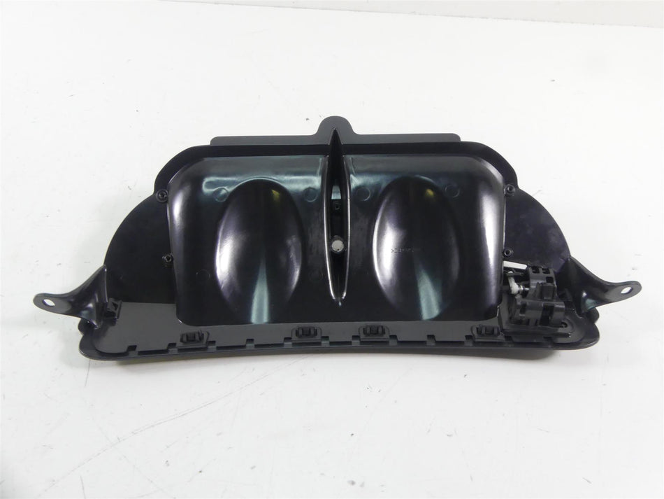 2014 Harley Touring FLHX Street Glide Front Fairing Air Duct Inlet Vent 29200003 {{ shop.shopifyCountryName }} - Mototech271