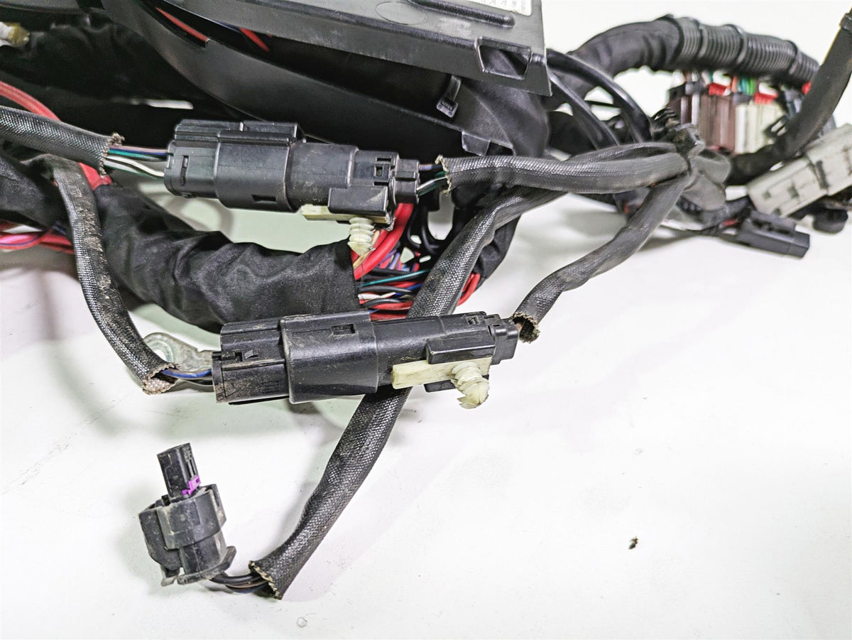 2017 Harley Touring FLHTKSE CVO E-Glide Main Wiring Harness Abs - Read 69201552 {{ shop.shopifyCountryName }} - Mototech271