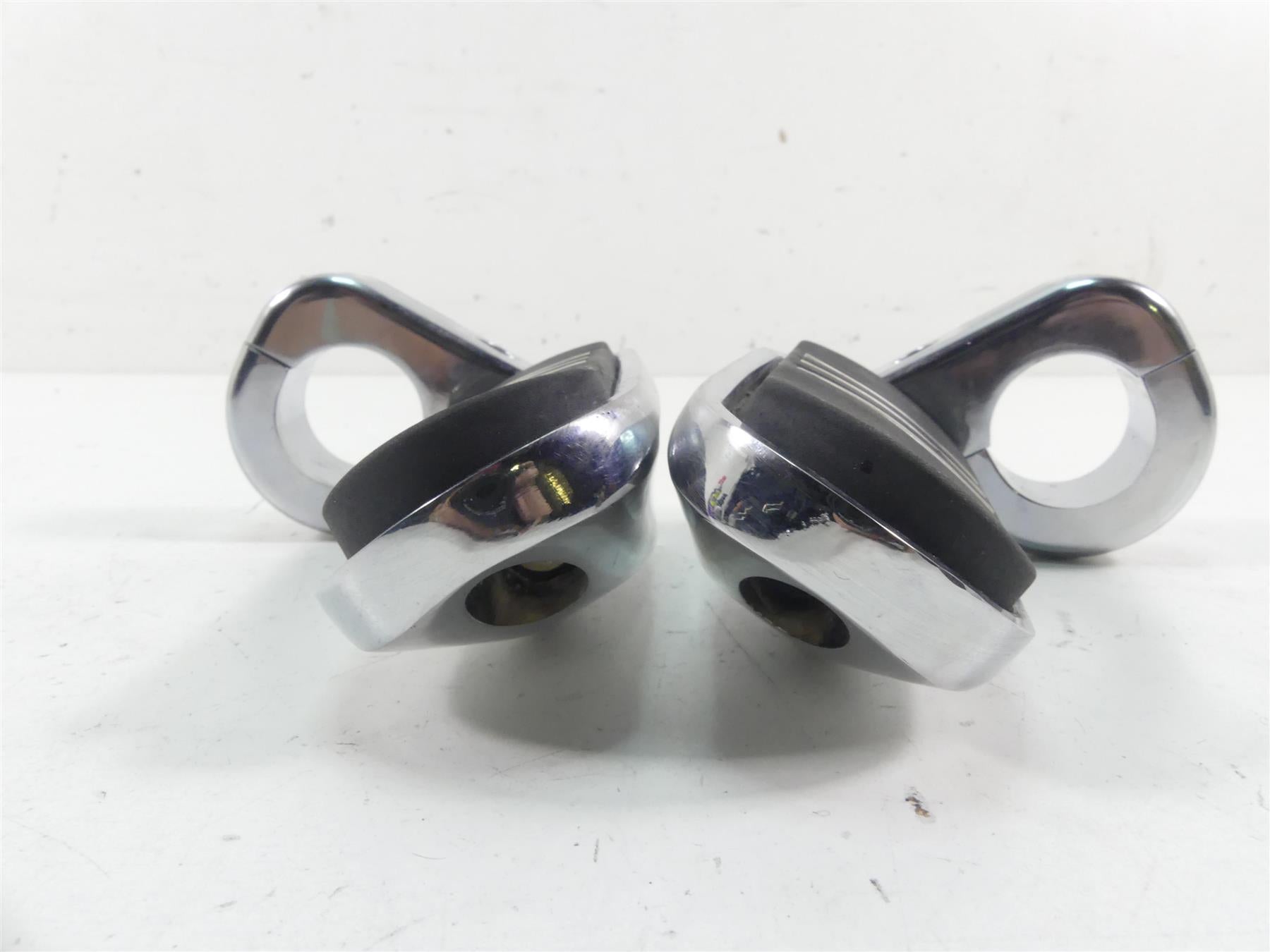 2005 Harley Touring CVO FLHTC SE Electra Glide Crash Guard Highway Foot Pegs {{ shop.shopifyCountryName }} - Mototech271