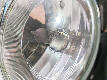 2011 Harley FXDF Dyna Fat Bob Headlight Head Light Lamp -Read 69798-08 {{ shop.shopifyCountryName }} - Mototech271