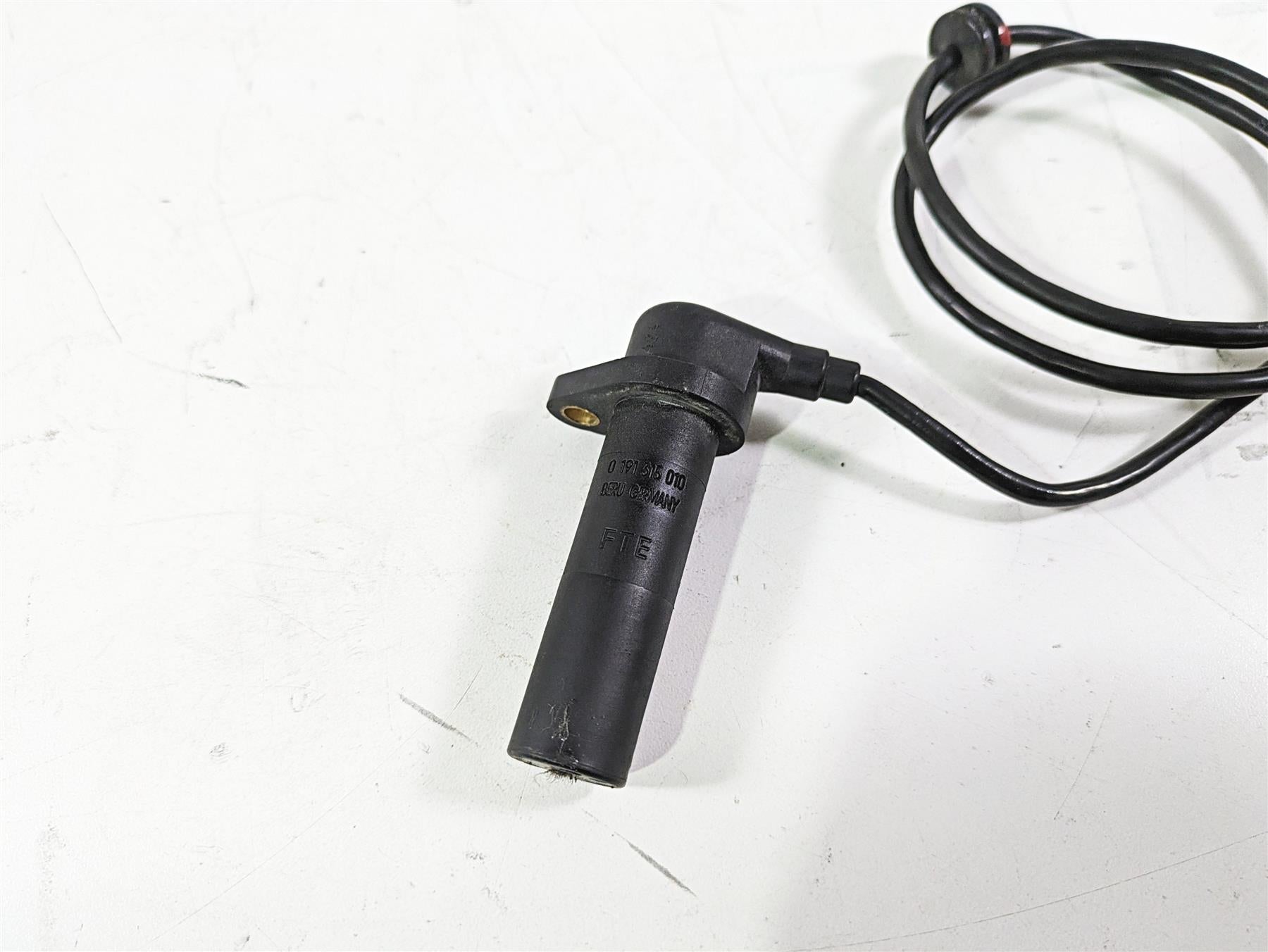 2004 BMW R1150GS R21 Rear Abs Brake Wheel Speed Sensor 34327670028 {{ shop.shopifyCountryName }} - Mototech271