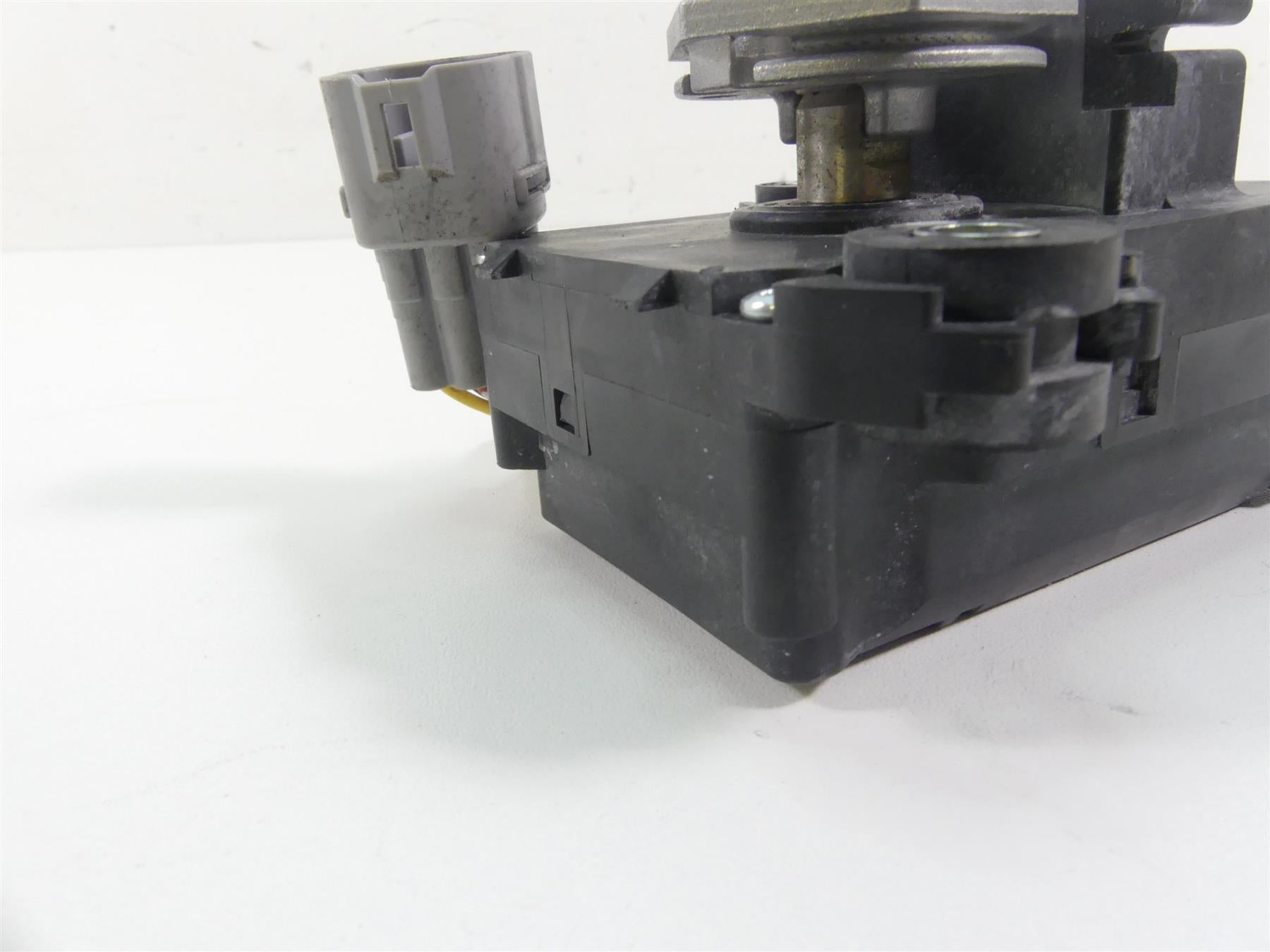 2022 Suzuki GSXR750 Exhaust Control Actuator Servo Flap 33970-47H02 {{ shop.shopifyCountryName }} - Mototech271