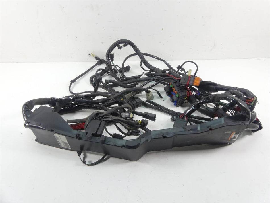 2013 Harley Touring FLHTK Electra Glide Main Wiring Harness Abs - Read 69200304 {{ shop.shopifyCountryName }} - Mototech271
