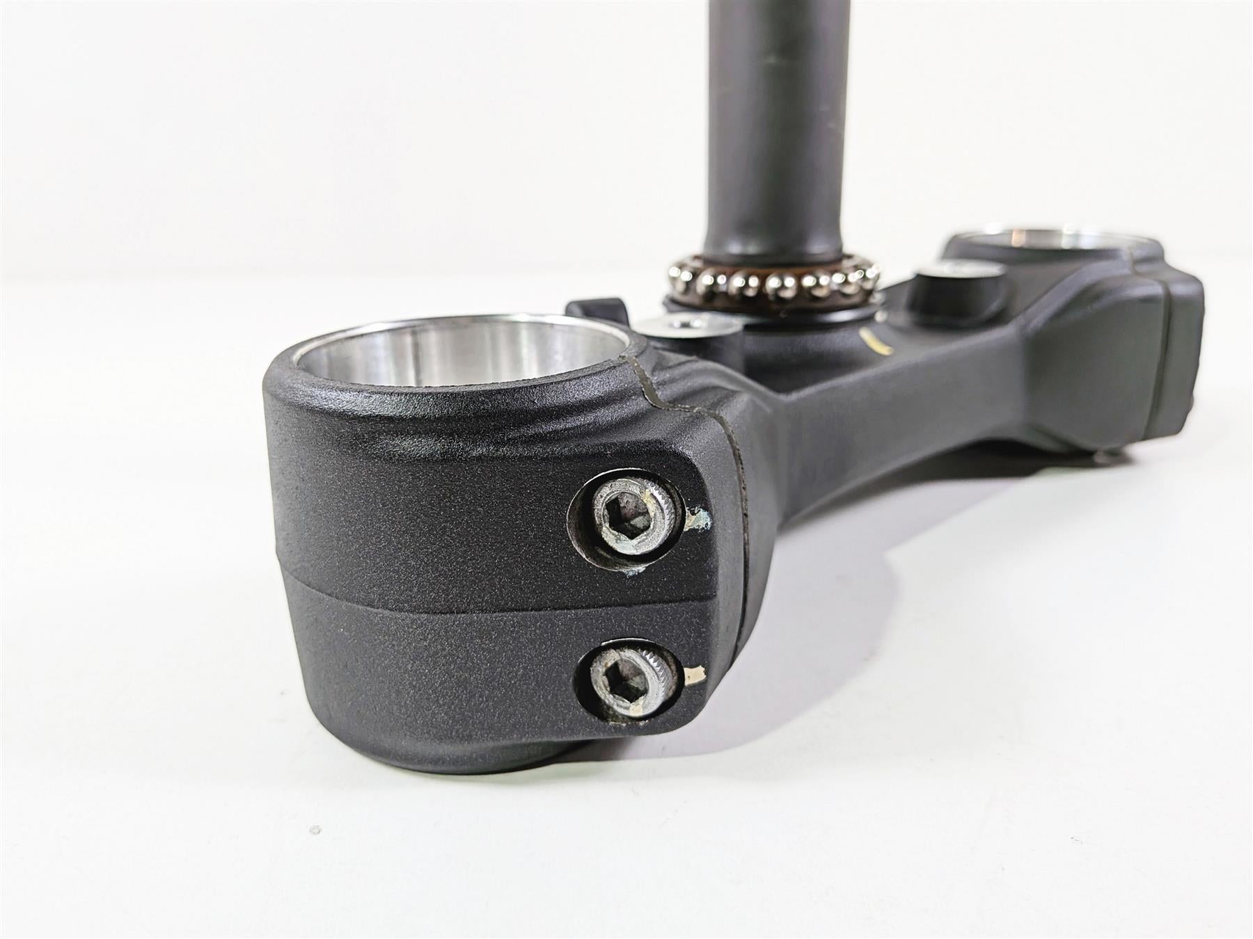 2015 Ducati Scrambler Urban Enduro Lower Triple Tree Steering Clamp 34220891AA-Mototech271