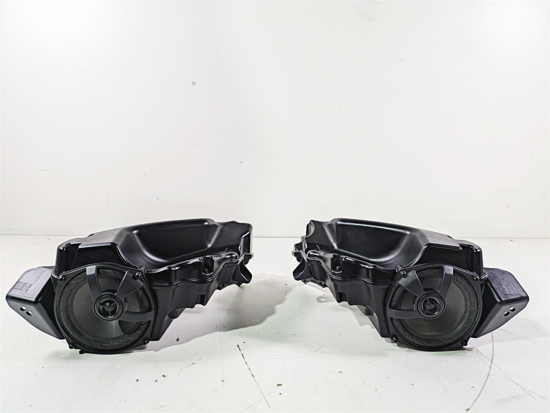 2019 Indian Chieftain Limited Left Right Front Speaker & Box Set 4017739 5451169