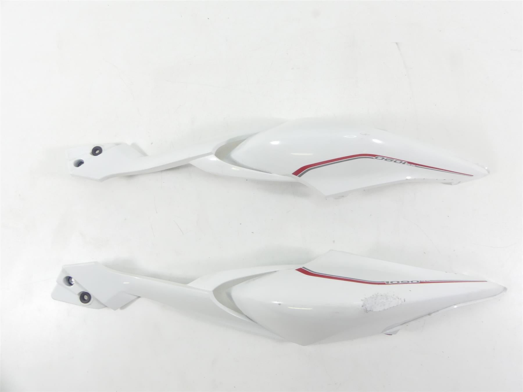 2012 Mv Agusta Brutale 1090 R Tail Side Cover Fairing Set 8000B6694 8000B6693