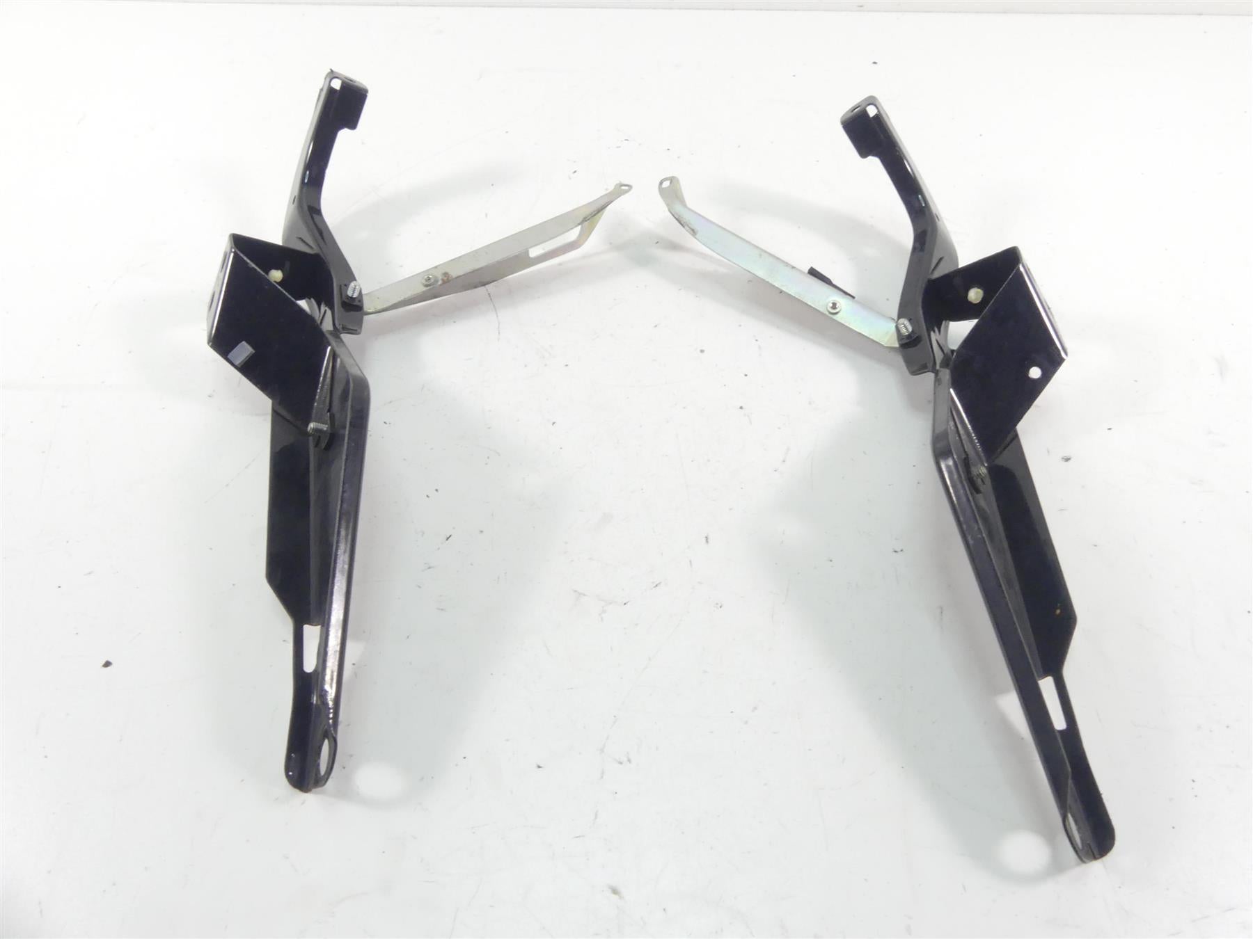 2013 Harley Touring FLHTK Electra Glide Front Fairing Bracket Set 58478-96