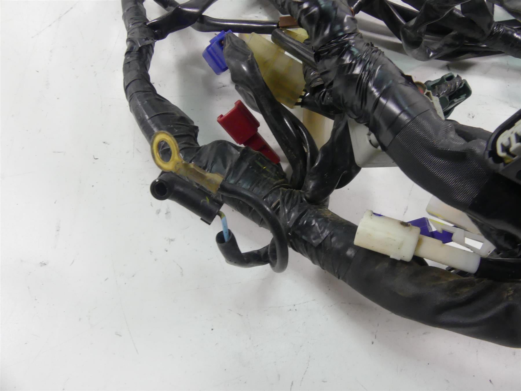 2008 Yamaha FZ1 Fazer Wiring Harness Loom - No Cuts 3C3-82590-10-00 {{ shop.shopifyCountryName }} - Mototech271