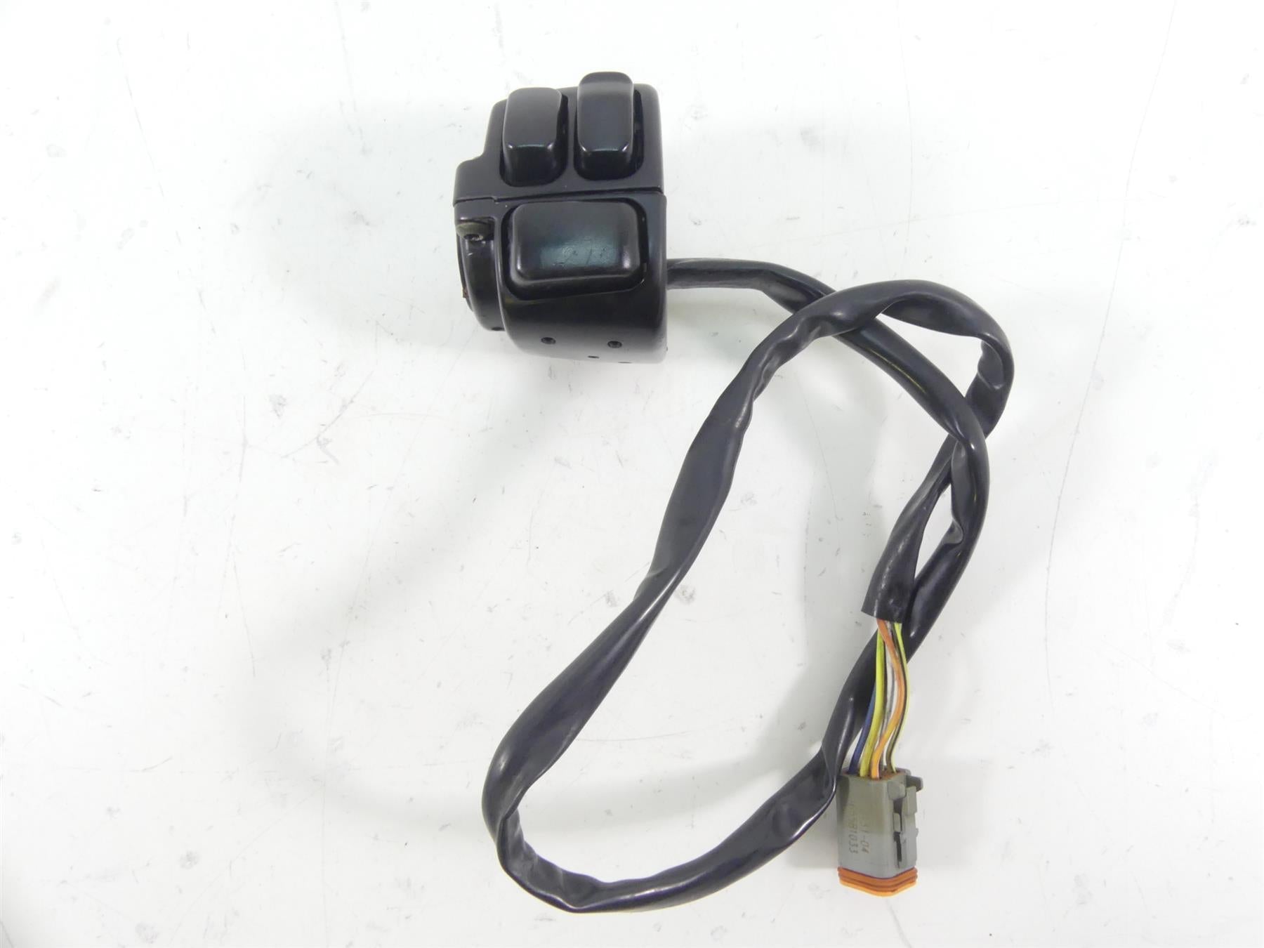 2006 Harley VRSCD Night V Rod Left Blinker Light Horn Control Switch 71682-06A {{ shop.shopifyCountryName }} - Mototech271