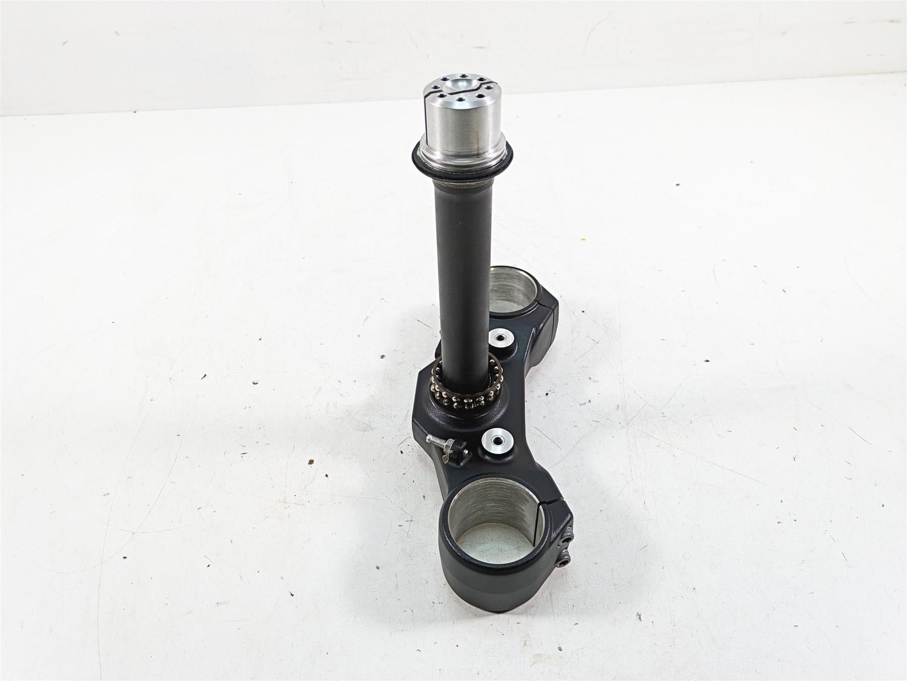2020 Ducati Scrambler 1100 Sport Pro Lower Triple Tree Steering Clamp 34221031AA {{ shop.shopifyCountryName }} - Mototech271