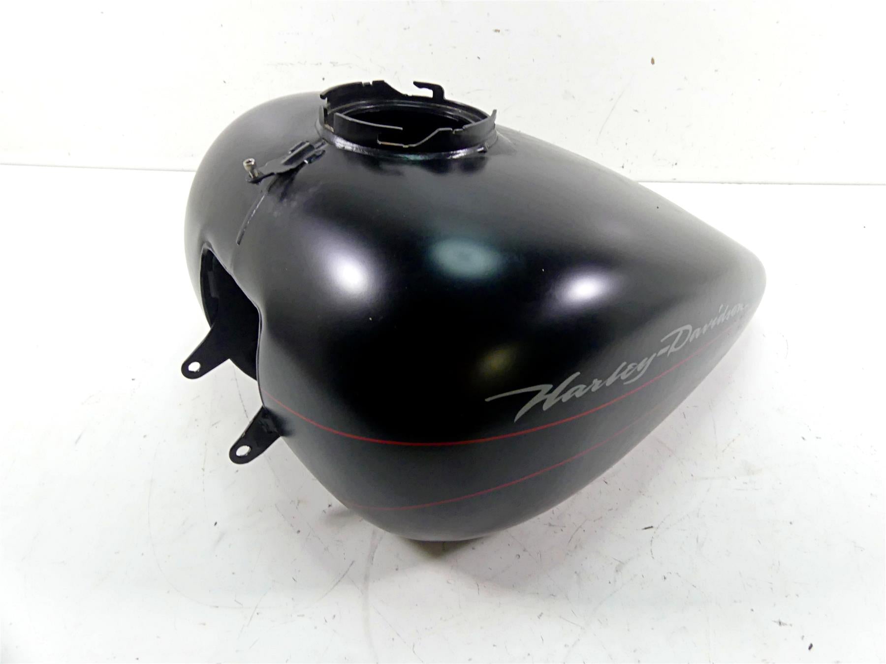 2011 Harley Touring FLTRX Road Glide Fuel Gas Petrol Tank - Dented 61356-08 {{ shop.shopifyCountryName }} - Mototech271