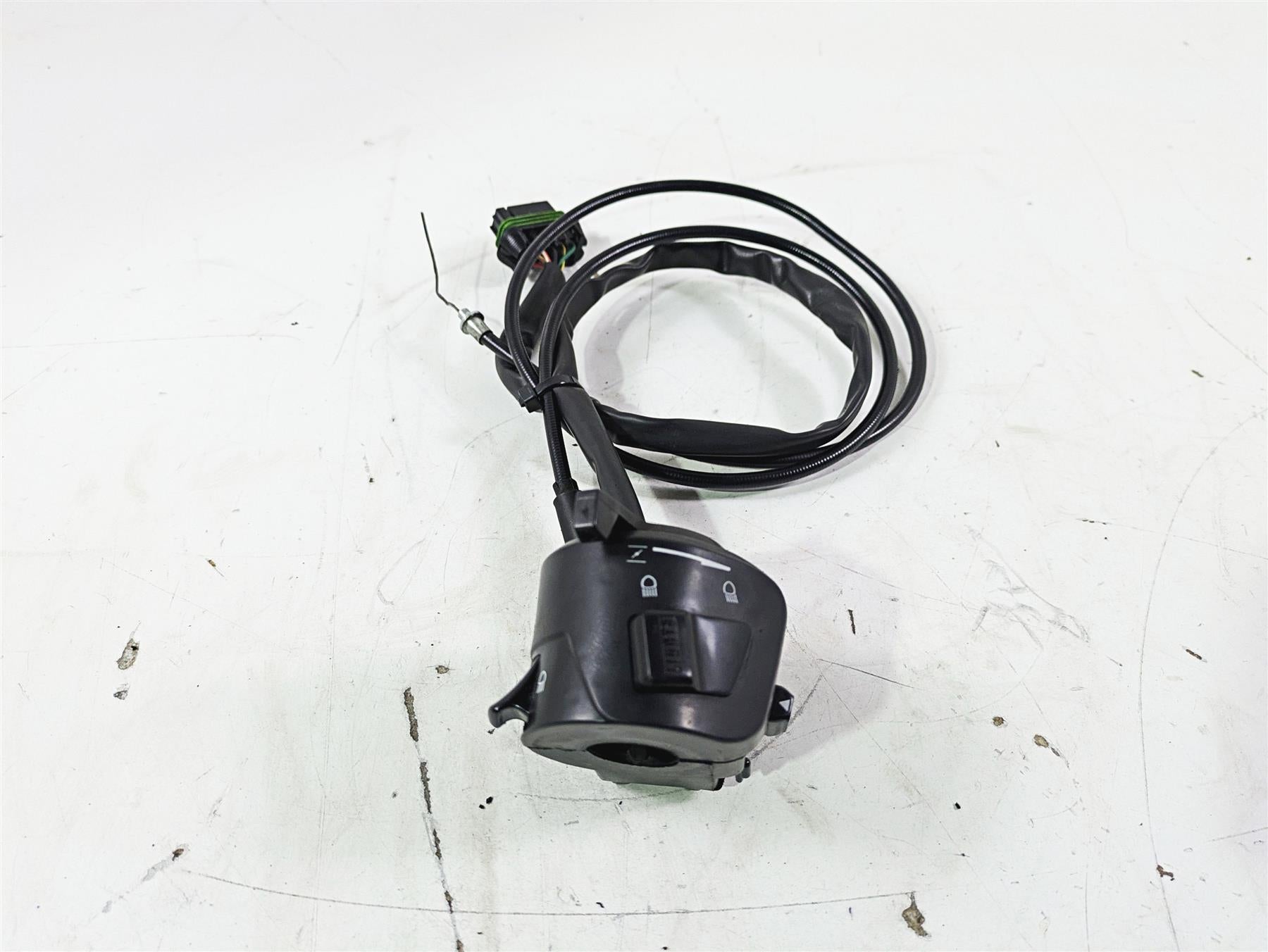 1998 Moto Guzzi California 1100 EV Left Hand Blinker Control Switch GU30738060 {{ shop.shopifyCountryName }} - Mototech271