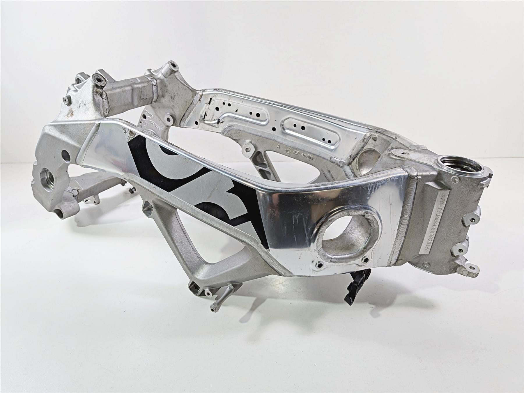 2016 Aprilia RSV 1100 Tuono V4 Factory Straight Main Frame Chassis Texas Salvage Title 858766 {{ shop.shopifyCountryName }} - Mototech271