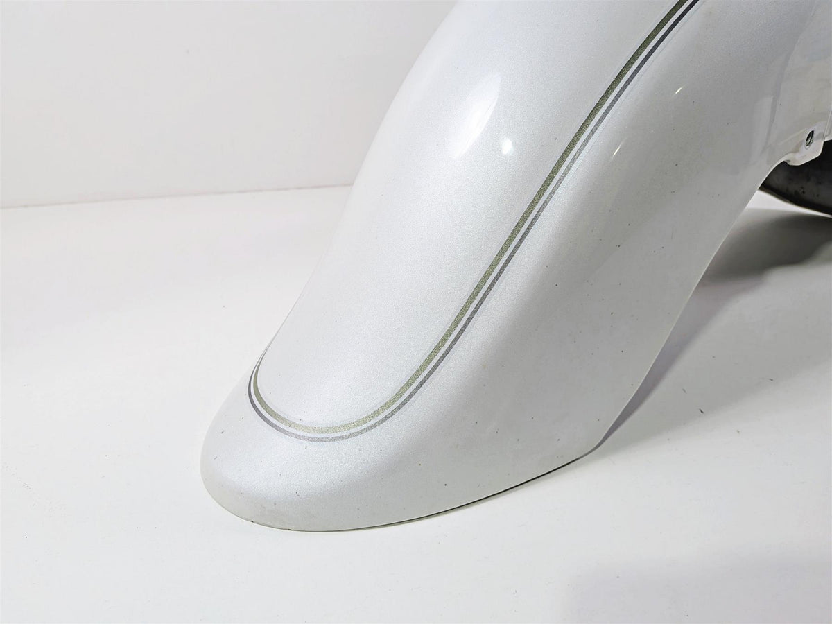 2006 Yamaha XVZ1300 Royal Star Front Fender White 4NK-Y2150-L0-P0 {{ shop.shopifyCountryName }} - Mototech271