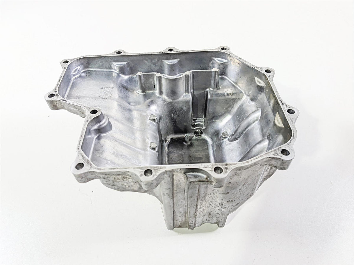 2017 Honda CBR600RR PC40 Oil Pan Lower Engine Case Cover 11210-MFJ-D01 {{ shop.shopifyCountryName }} - Mototech271