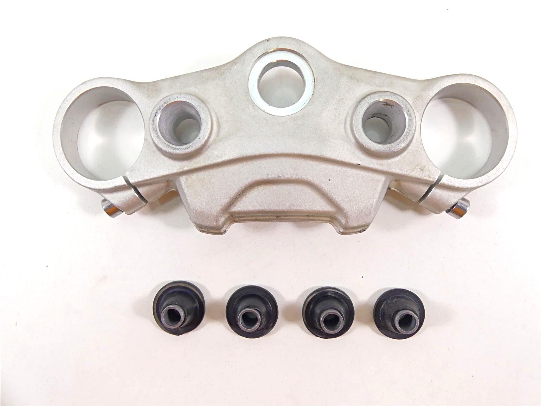 2022 Triumph Speed Triple 1200 RS Upper Triple Tree Steering Clamp 52mm T2045129 | Mototech271