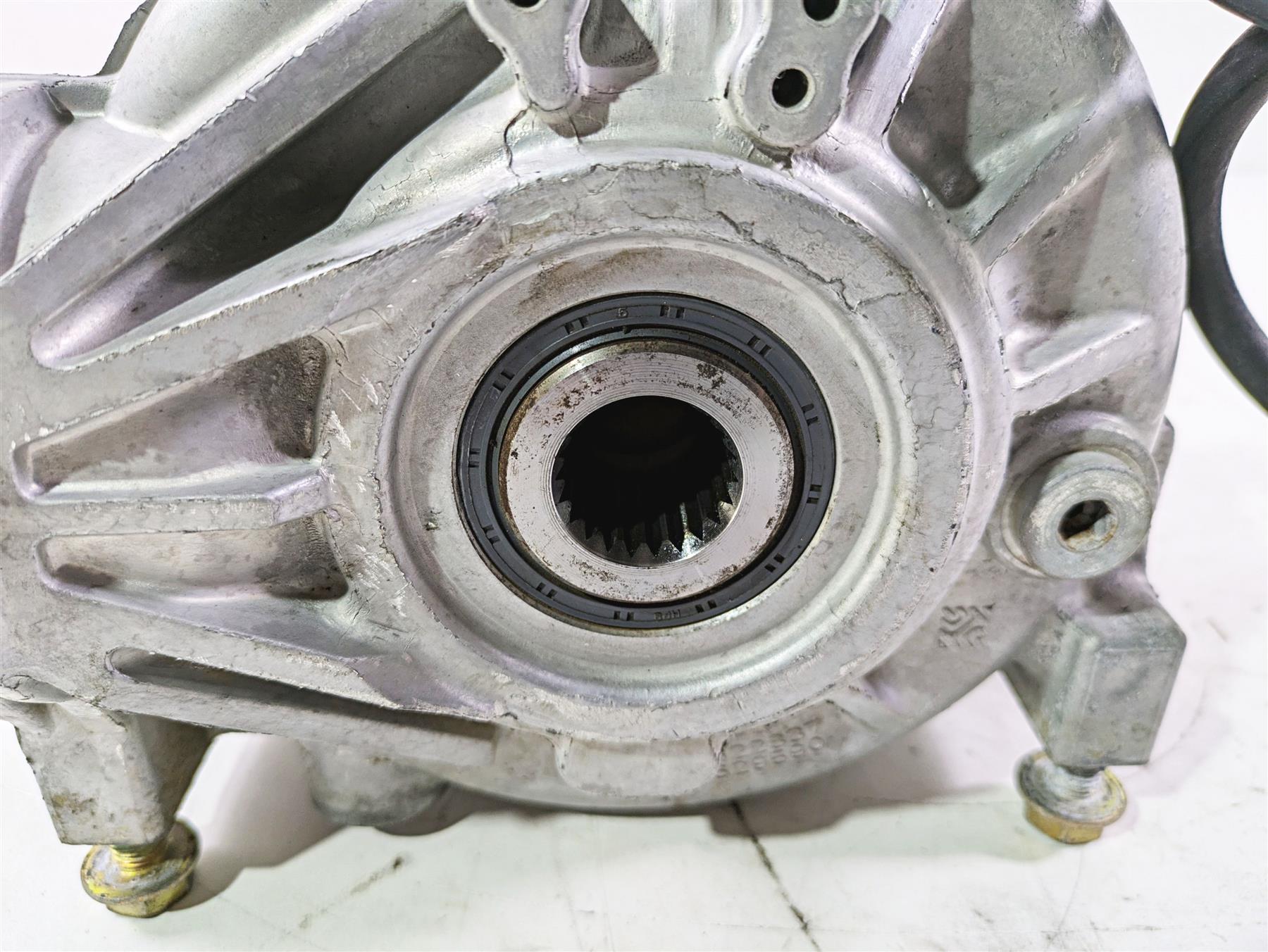 2022 Polaris RZR XP 4 1000 Premium Front Differential Gear Box 976m Only 1334625 {{ shop.shopifyCountryName }} - Mototech271