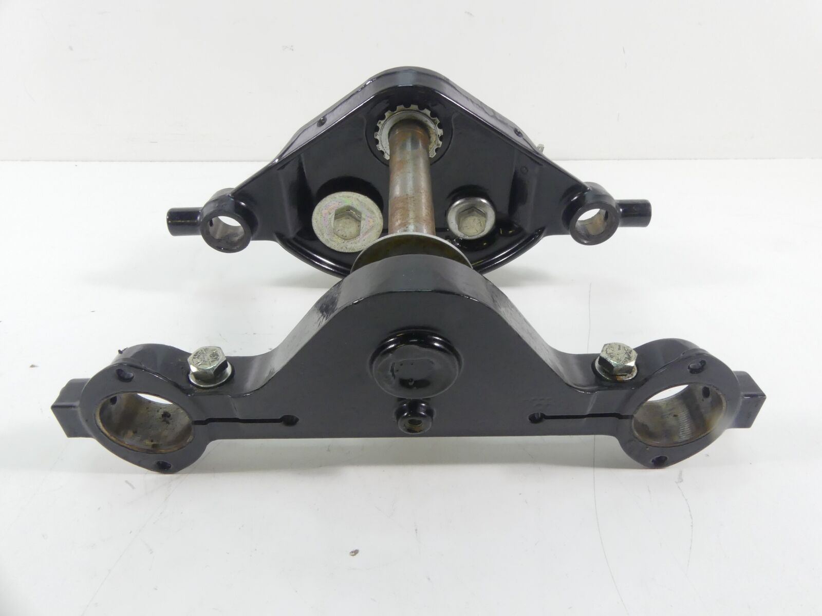 2006 Harley Touring FLHTCU SE CVO Upper & Lower Triple Tree + Riser Set 45446-87 {{ shop.shopifyCountryName }} - Mototech271