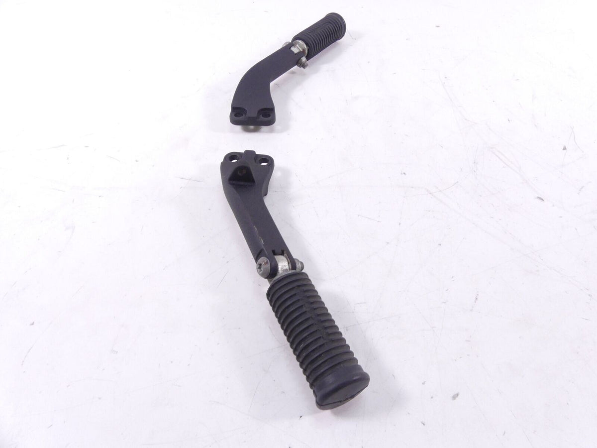 2016 Harley FLD Dyna Switchback 103 Passenger Footpeg Set R 49224-06A L 49230-06 {{ shop.shopifyCountryName }} - Mototech271