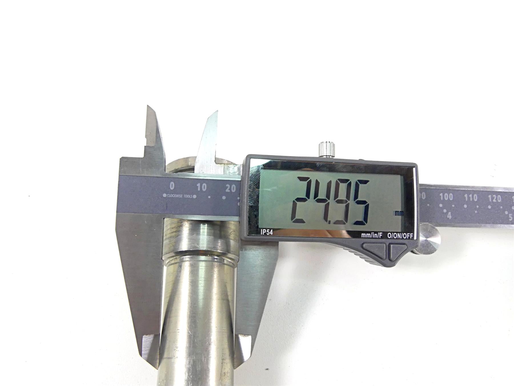 2020 Harley Softail FXST Standard Straight Front Wheel Spindle Axle 43000081 {{ shop.shopifyCountryName }} - Mototech271
