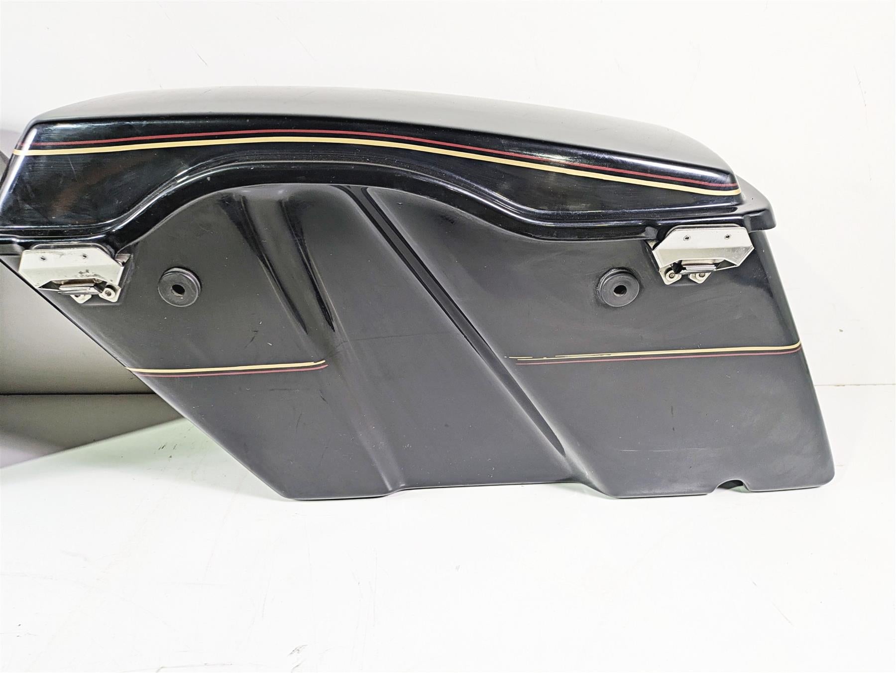 1996 Harley Touring FLHTCUI Electra Glide Saddlebag Saddle Bag Set 90753-93 {{ shop.shopifyCountryName }} - Mototech271