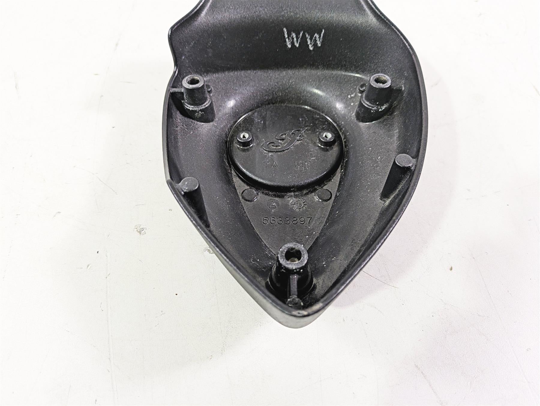 2018 Indian Chieftain Limited Black Side Ignition Coil Cover 5633897 {{ shop.shopifyCountryName }} - Mototech271