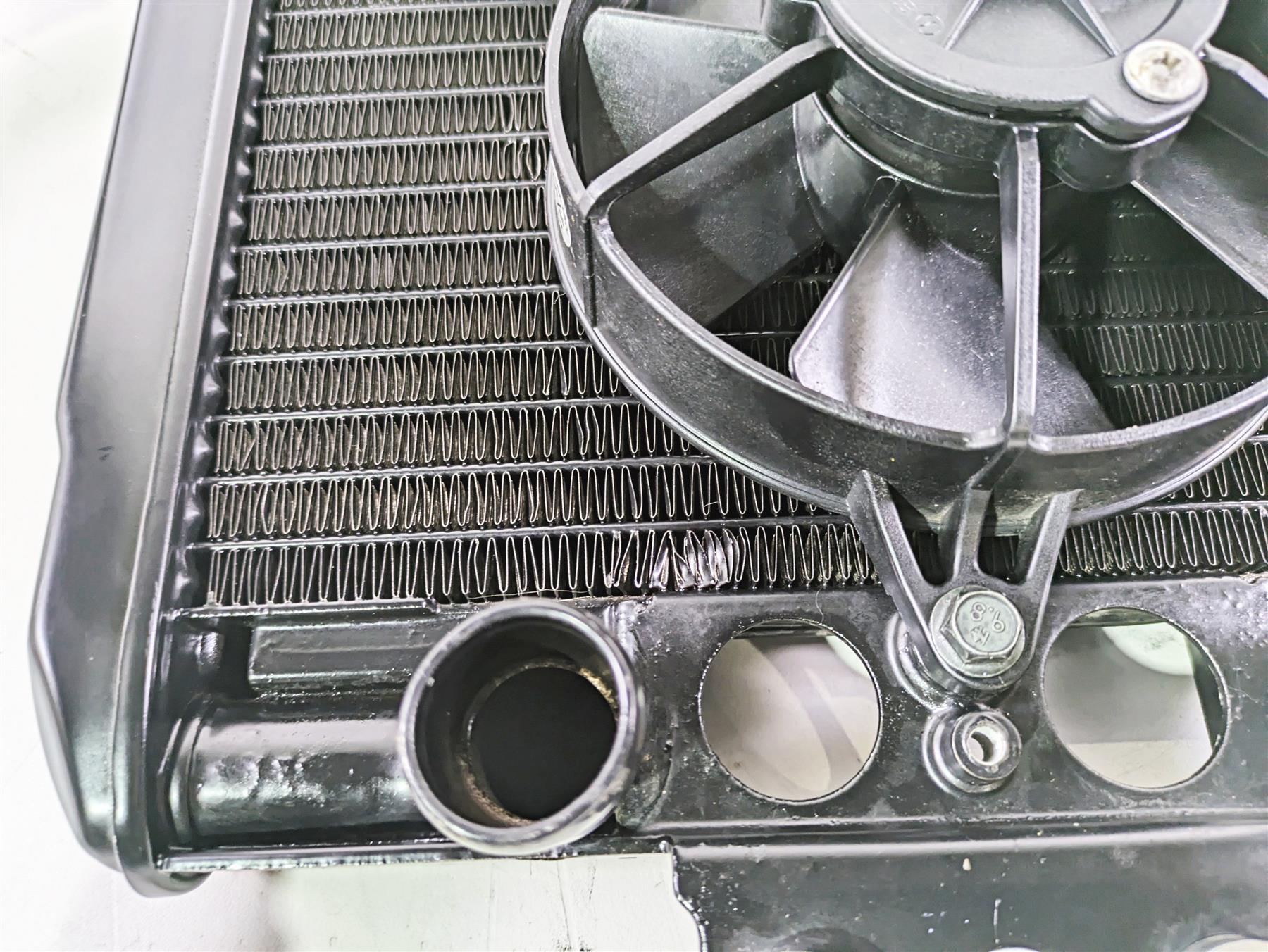 2006 Harley VRSCR Street V-Rod Radiator Fans Reservoir Hoses 26722-04 {{ shop.shopifyCountryName }} - Mototech271