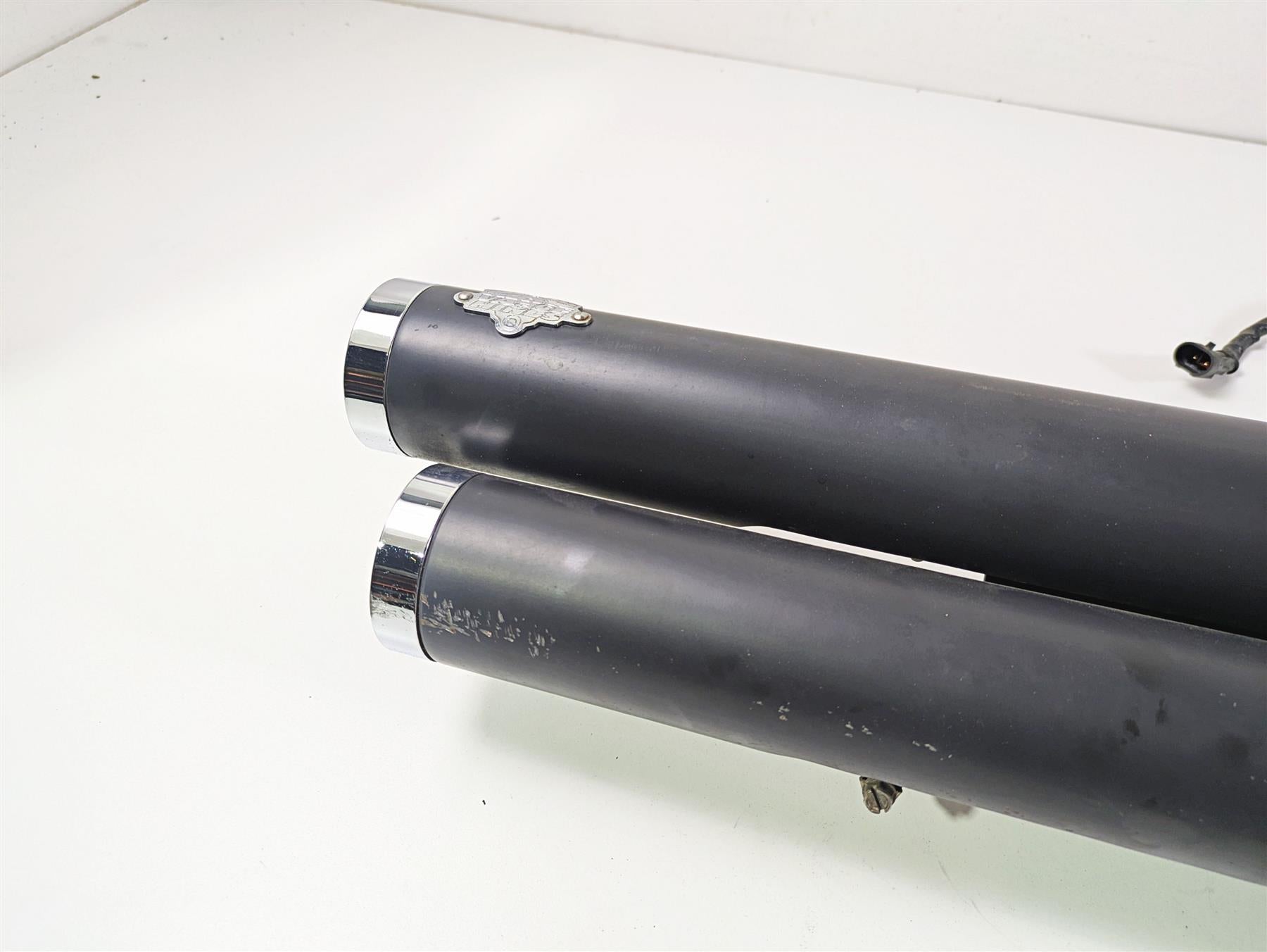 2009 Harley FXDC Dyna Super Glide Vance Hines Big Shots Exhaust System 47938 {{ shop.shopifyCountryName }} - Mototech271