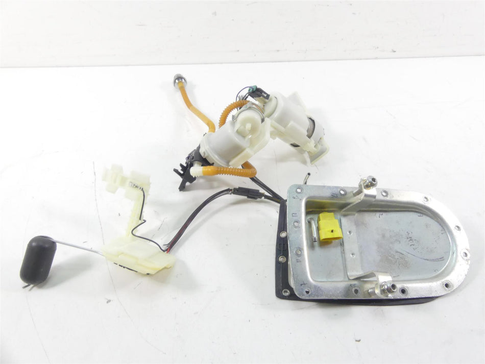 2014 Harley Dyna FXDF Fat Bob Fuel Gas Petrol Pump & Sending Unit 75218-04D {{ shop.shopifyCountryName }} - Mototech271